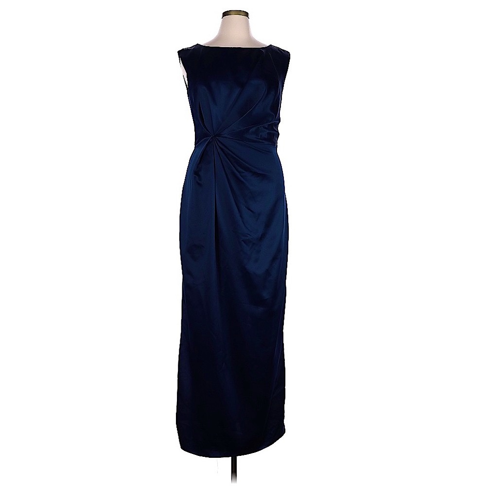 Elegant Navy Blue Sleeveless Wedding Dress
